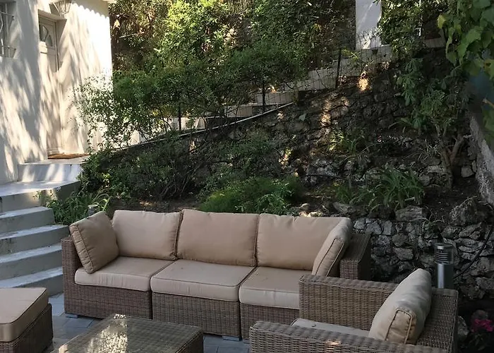 Cap Les Bosquets * Antibes