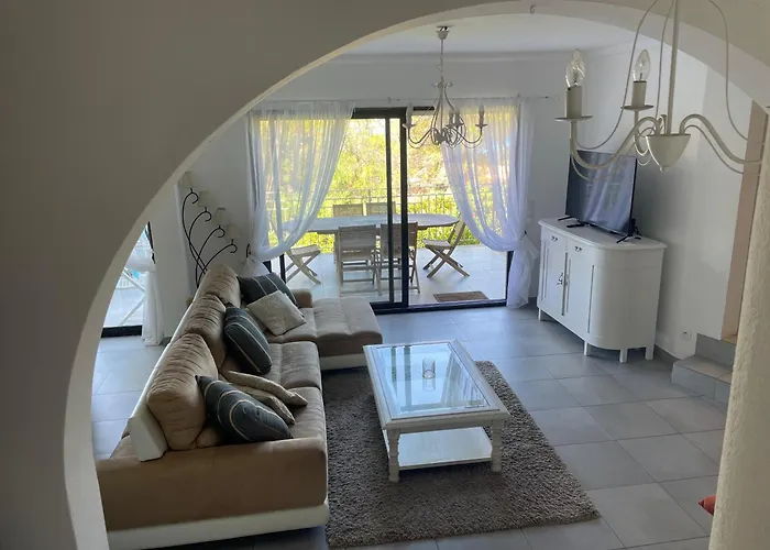 Cap Les Bosquets Tatil Evi